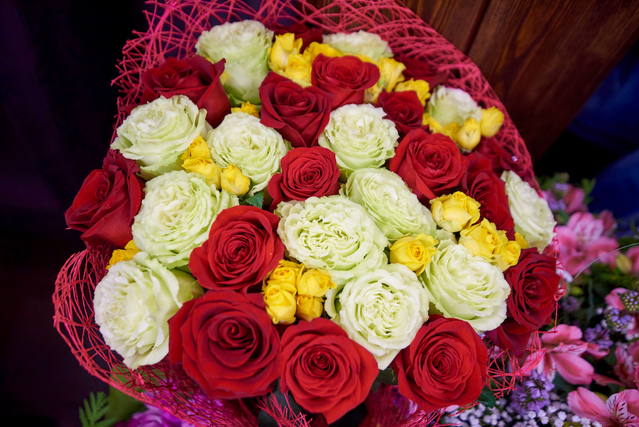 Inviare fiori: a chi affidarsi per consegnare il proprio regalo speciale 